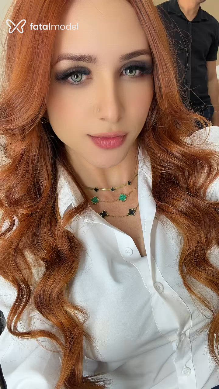 Acompanhante mulher trans ruiva (o) de olhos verdes em Alta Floresta Acompanhante mulher trans ruiva (o) de olhos verdes em Alta Floresta - Hemily Parker