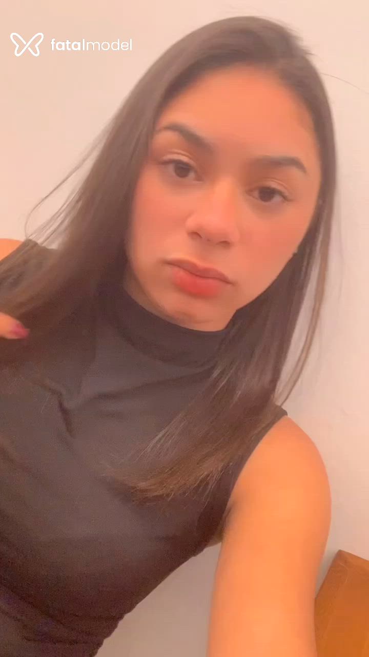 Acompanhante mulher morena (o) de olhos castanhos em São Paulo Acompanhante mulher morena (o) de olhos castanhos em São Paulo - Mila