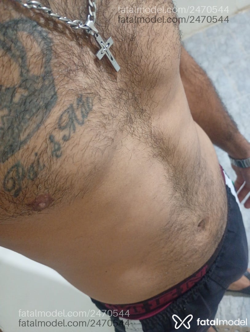 Acompanhante homem com cabelo castanho de olhos mel - Madruga Acompanhante homem com cabelo castanho de olhos mel - Madruga