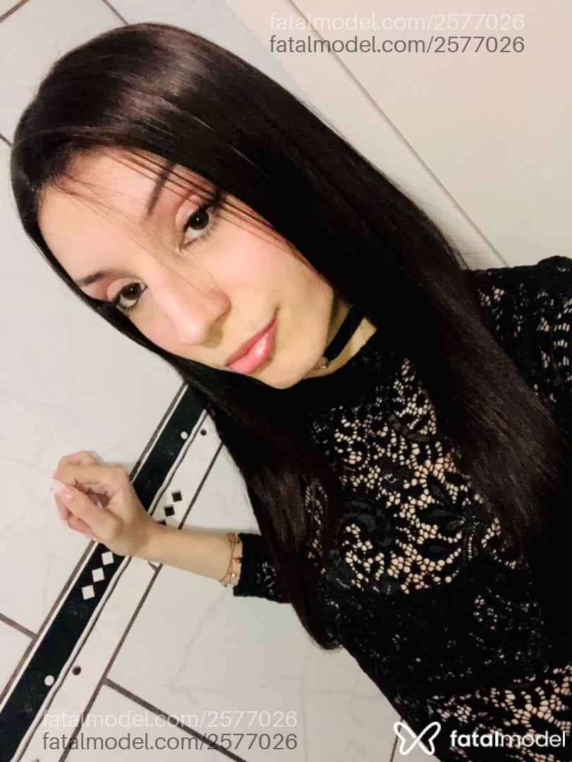 Acompanhante mulher trans morena (o) de olhos mel em Gravataí - Bella