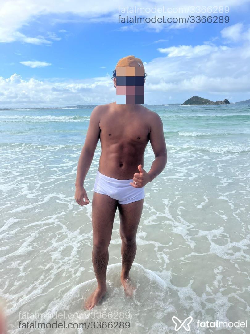 Acompanhante homem morena (o) de olhos castanhos - Gabriel