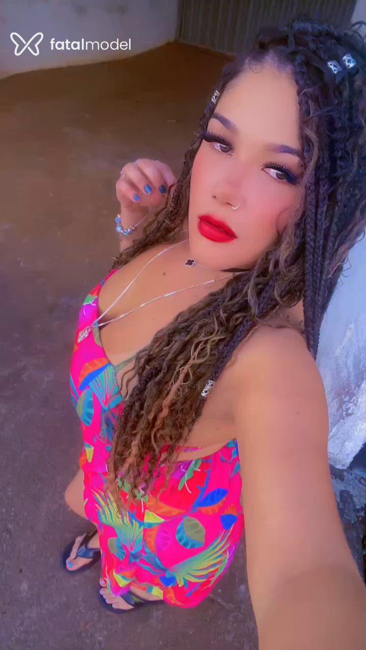 Acompanhante mulher morena (o) de olhos castanhos em Piracanjuba Acompanhante mulher morena (o) de olhos castanhos em Piracanjuba - Luuuh