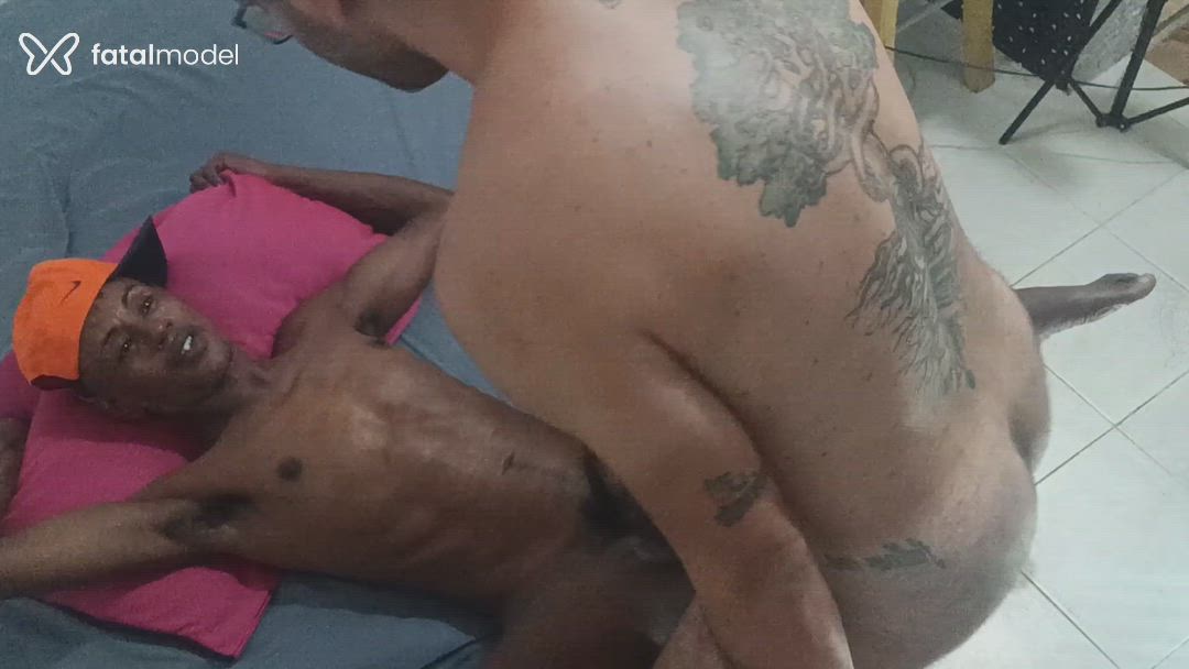 Acompanhante homem loira (o) de olhos castanhos em São Paulo Acompanhante homem loira (o) de olhos castanhos em São Paulo - Ping Bare