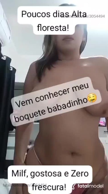 Acompanhante mulher com cabelo colorido de olhos mel em Colíder Acompanhante mulher com cabelo colorido de olhos mel em Colíder - Amora