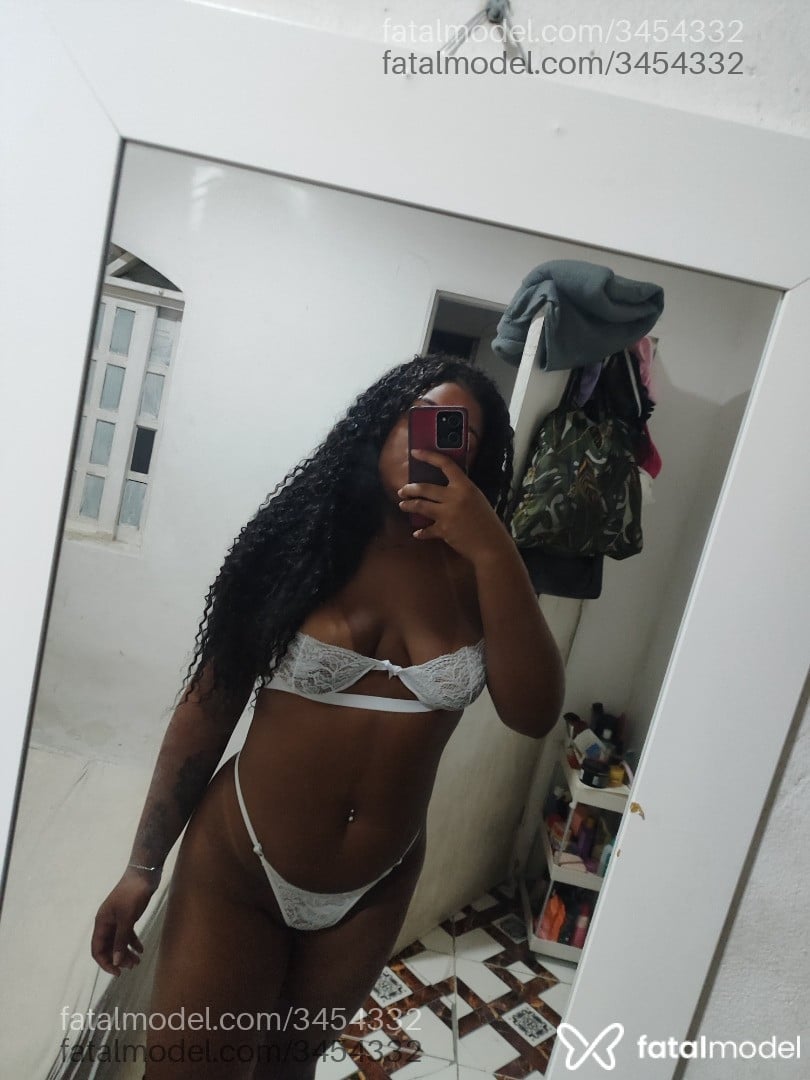 Acompanhante mulher morena (o) de olhos castanhos em Rio de Janeiro - Tainá