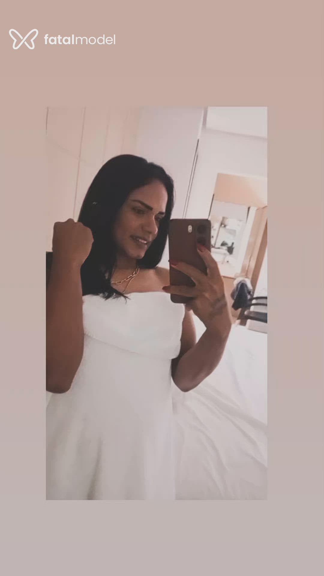 Acompanhante mulher trans morena (o) de olhos castanhos - Brunna brunnê