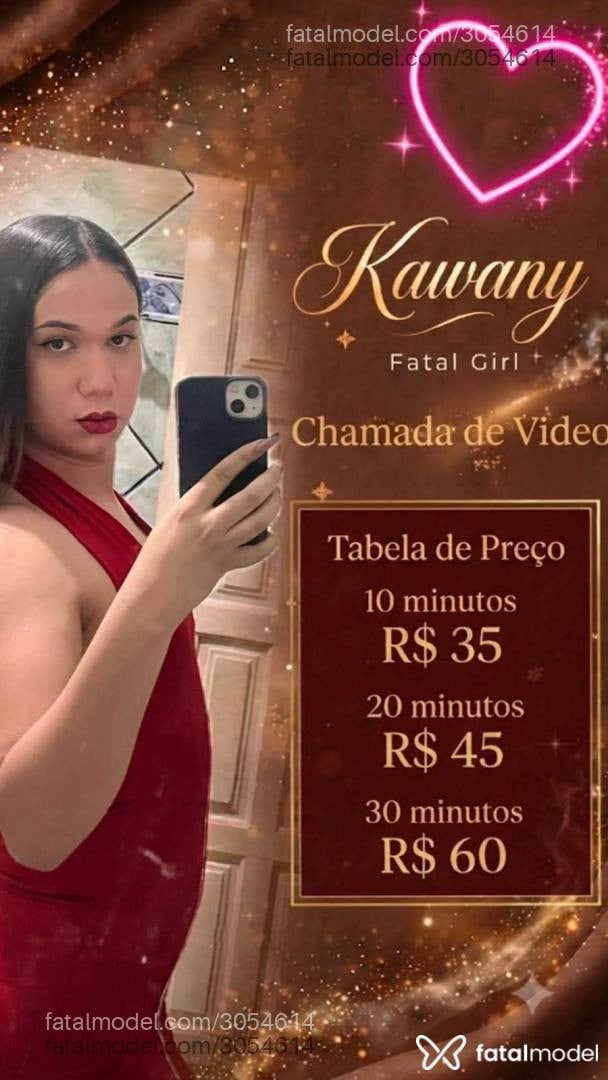 Acompanhante mulher trans com cabelo castanho de olhos castanhos - Kawany