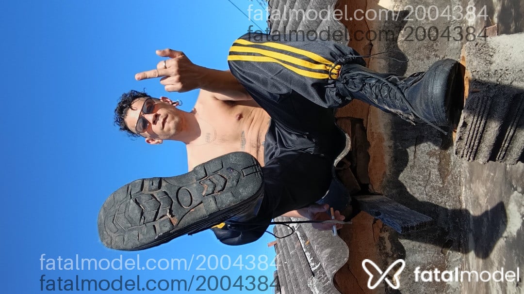 Acompanhante homem com cabelo castanho de olhos castanhos em Bauru Acompanhante homem com cabelo castanho de olhos castanhos em Bauru - Miguel