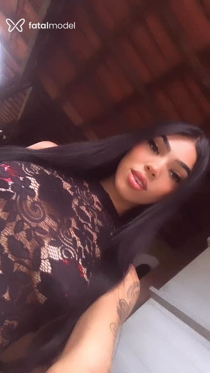 Acompanhante mulher com cabelo castanho de olhos castanhos - Larissa Acompanhante mulher com cabelo castanho de olhos castanhos - Larissa