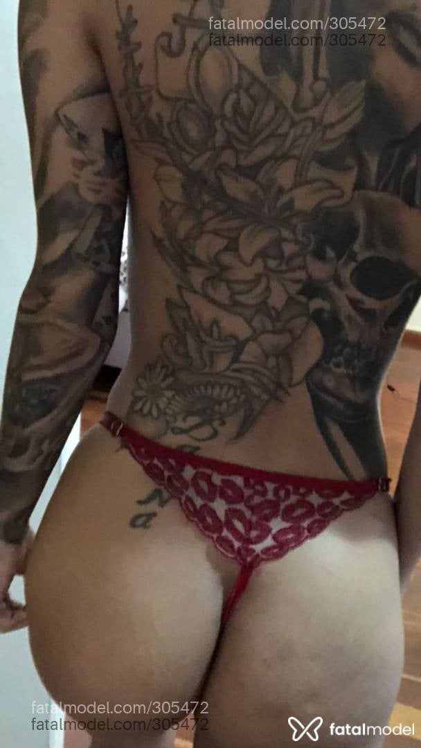 Acompanhante mulher morena (o) de olhos pretos - Renata