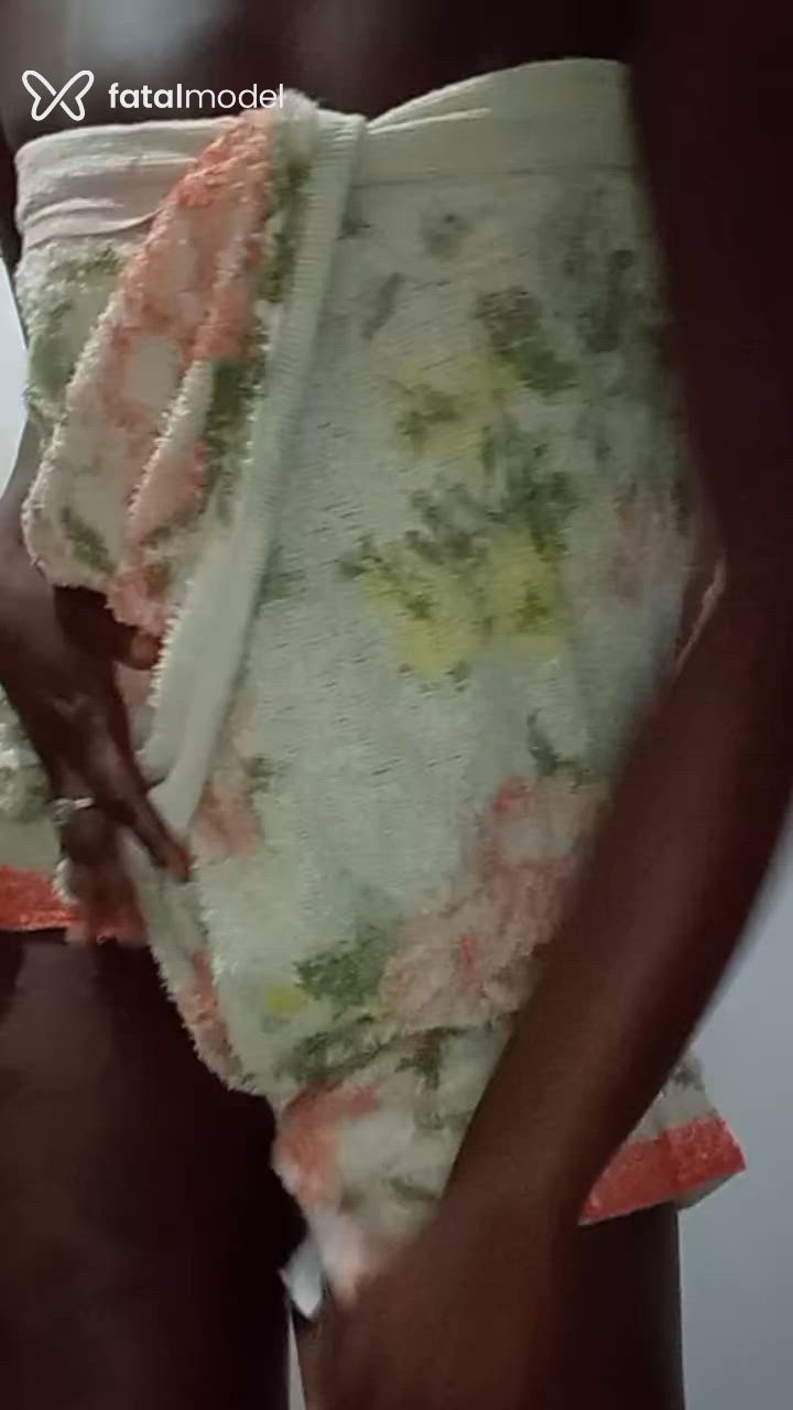 Acompanhante mulher morena (o) de olhos pretos em Virtual Acompanhante mulher morena (o) de olhos pretos em Virtual - Dengosasafada
