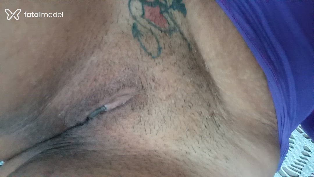 Acompanhante mulher com cabelo castanho de olhos mel - Maria Eduarda Acompanhante mulher com cabelo castanho de olhos mel - Maria Eduarda