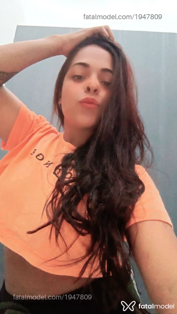 Acompanhante mulher com cabelo castanho de olhos castanhos em Artur Nogueira - Bruninhaasurfis