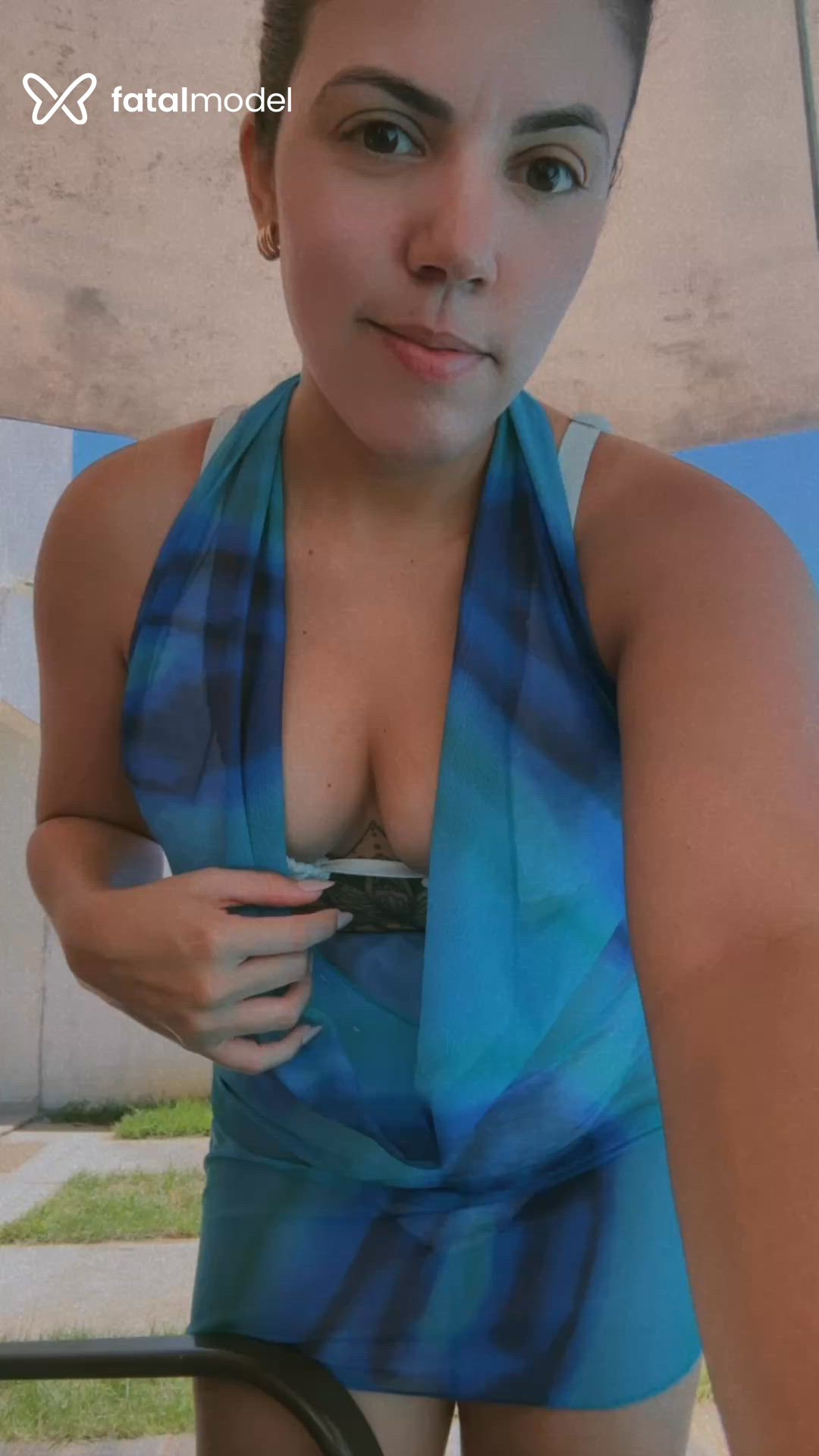 Acompanhante mulher com cabelo castanho de olhos castanhos em Virtual Acompanhante mulher com cabelo castanho de olhos castanhos em Virtual - Karis