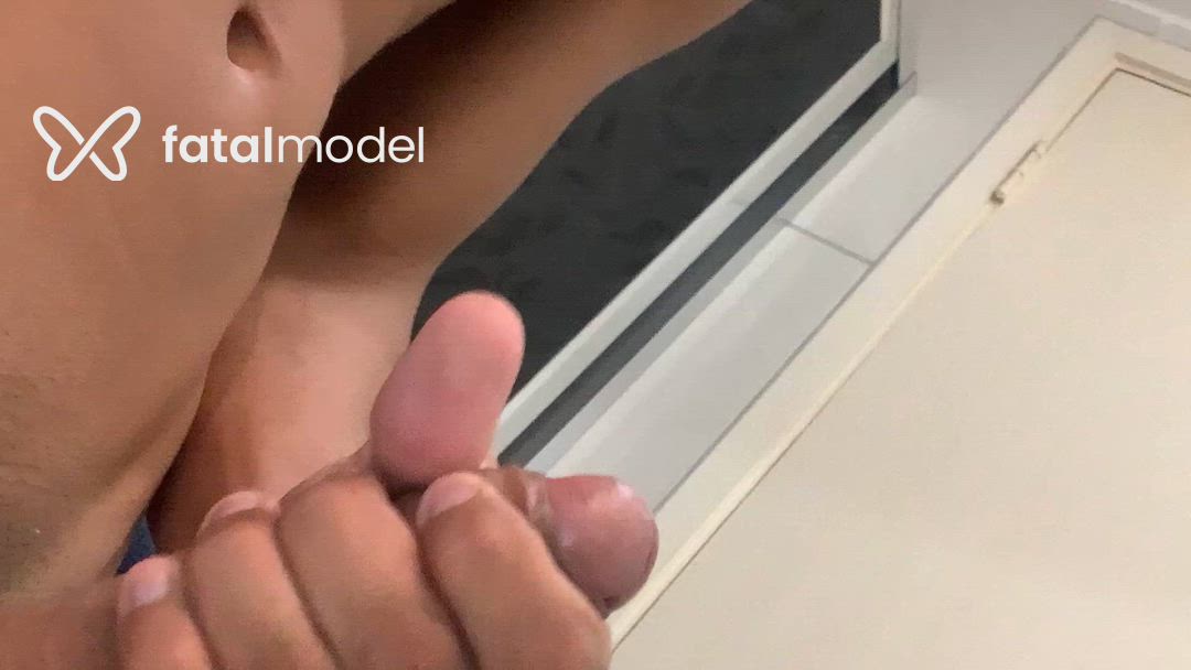 Acompanhante homem morena (o) de olhos pretos em Rio de Janeiro Acompanhante homem morena (o) de olhos pretos em Rio de Janeiro - Roma