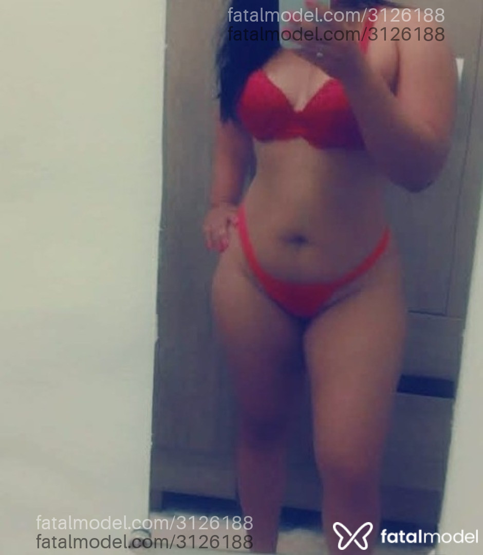 Acompanhante mulher morena (o) de olhos mel - Mel Acompanhante mulher morena (o) de olhos mel - Mel