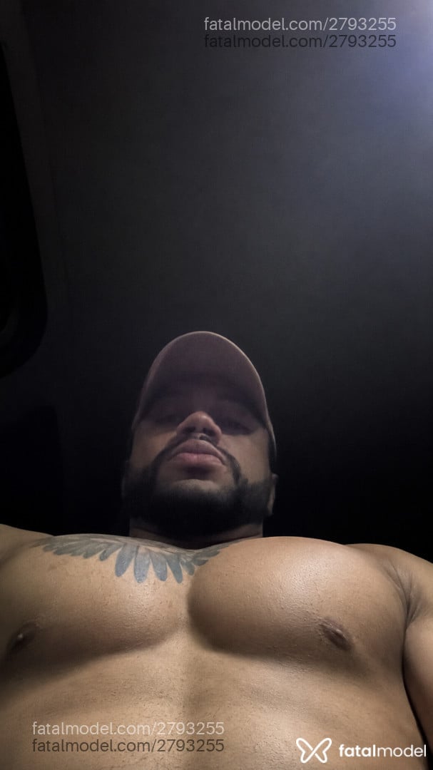 Acompanhante homem morena (o) de olhos castanhos em São Paulo - Baianinho