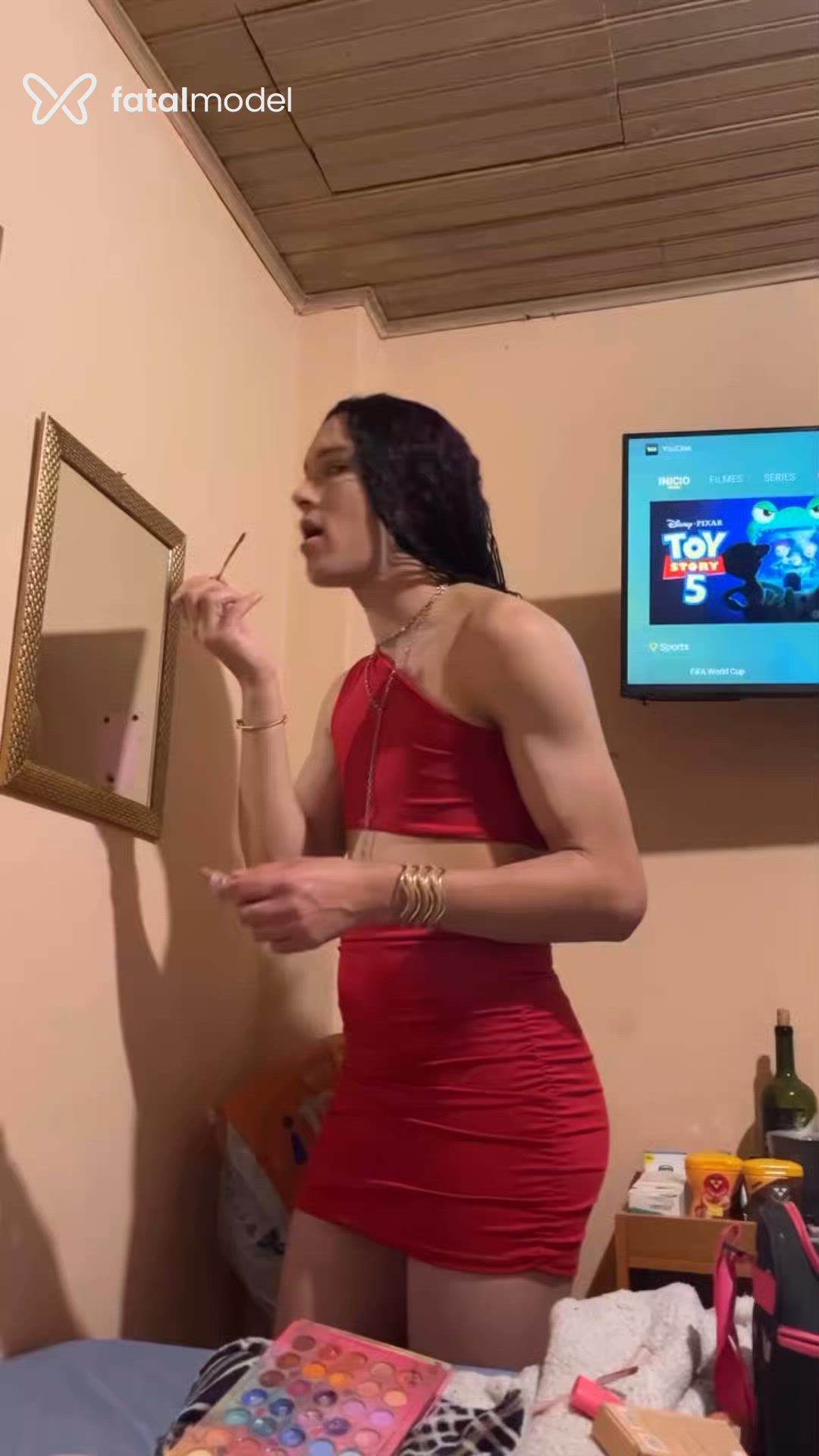 Acompanhante mulher trans morena (o) de olhos castanhos - Agatha