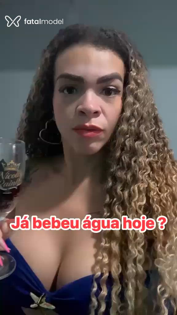 Acompanhante mulher loira (o) de olhos mel - Nicolly ávila