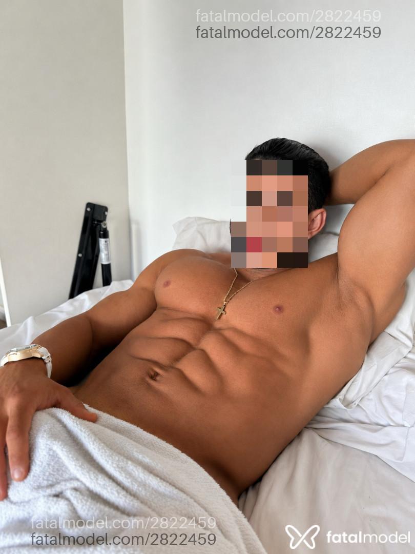 Acompanhante homem morena (o) de olhos pretos - Victorio Acompanhante homem morena (o) de olhos pretos - Victorio