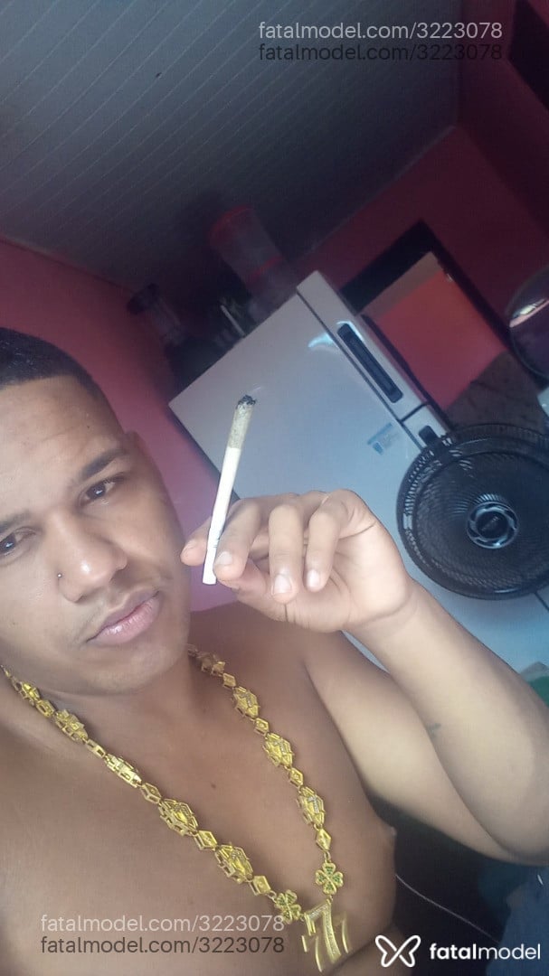Acompanhante homem com cabelo castanho de olhos castanhos em Porto Velho - Superchoque
