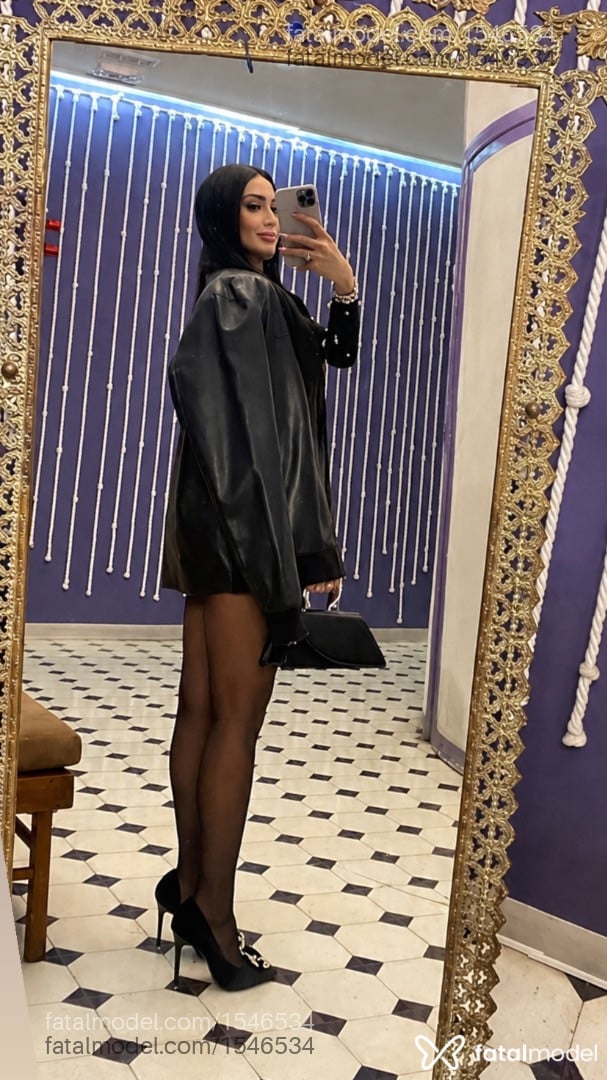 Acompanhante mulher morena (o) de olhos castanhos - Trícia Acompanhante mulher morena (o) de olhos castanhos - Trícia
