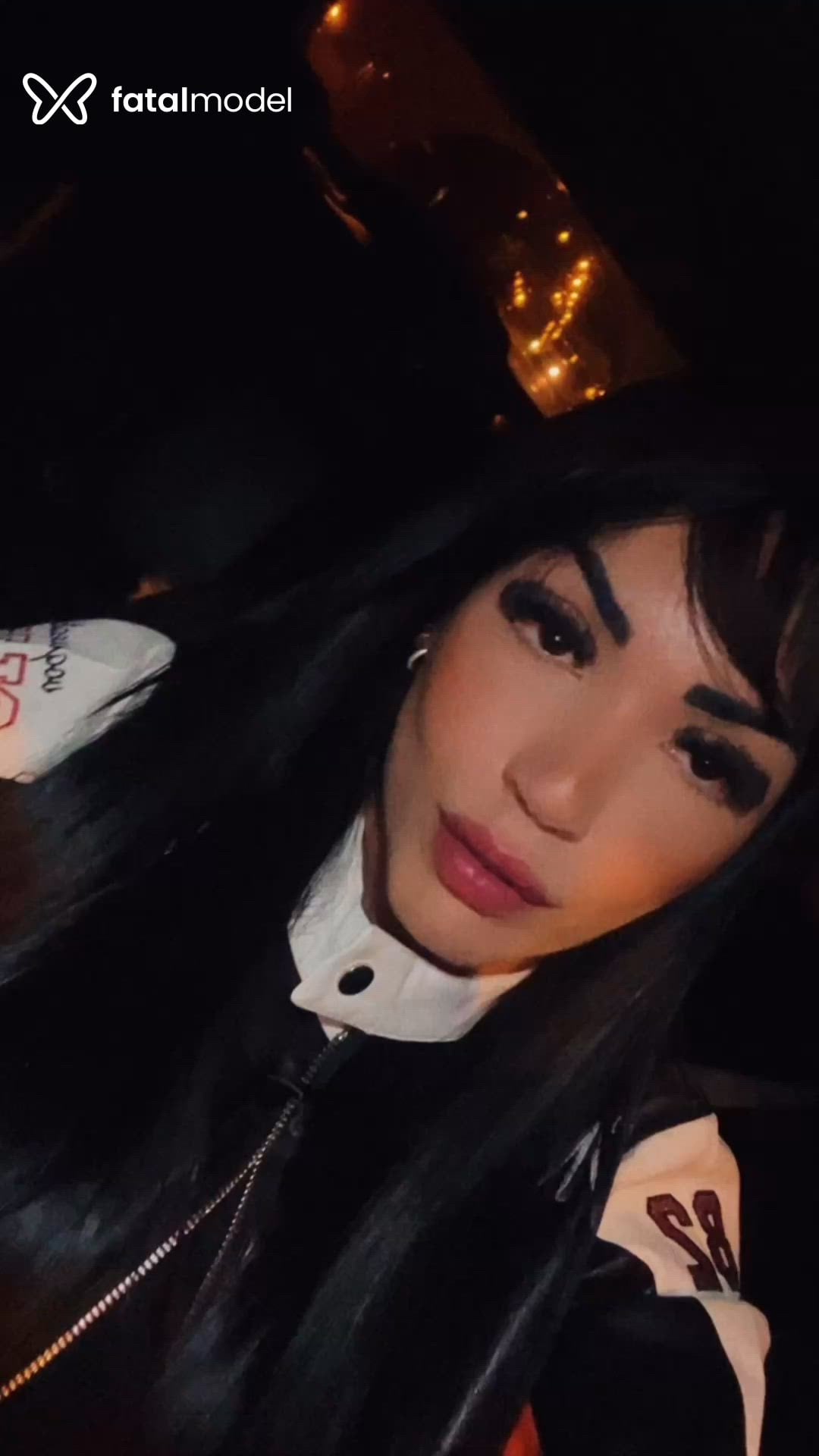 Acompanhante mulher morena (o) de olhos castanhos - Lavínia Martins Acompanhante mulher morena (o) de olhos castanhos - Lavínia Martins
