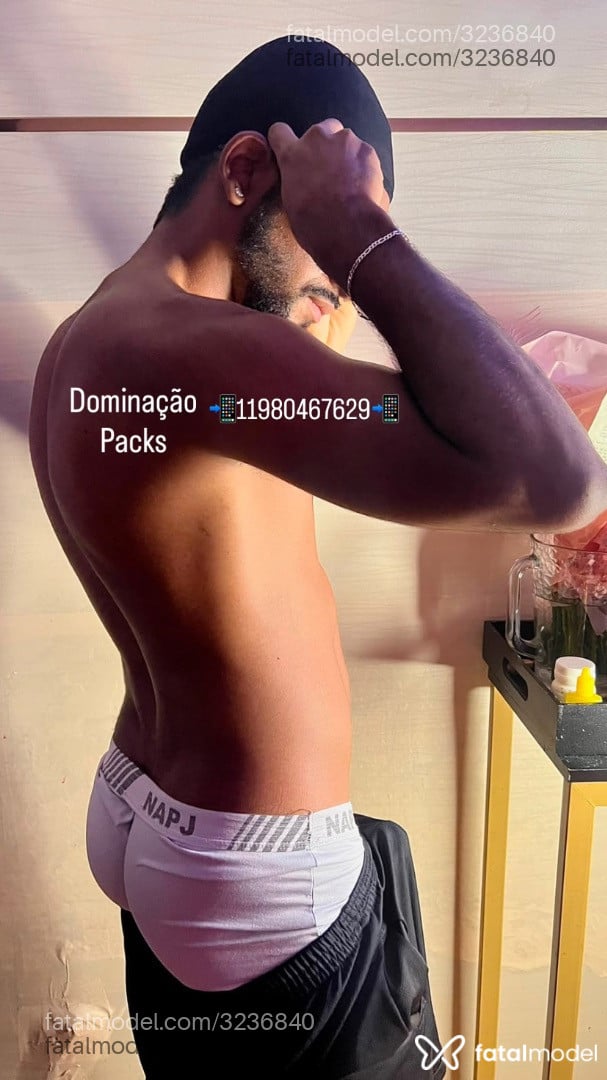 Acompanhante homem morena (o) de olhos castanhos em Virtual - Domblack