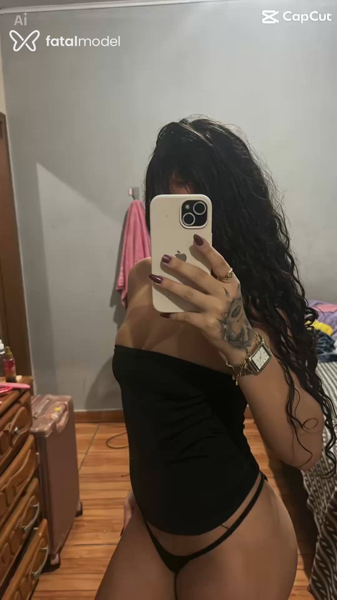 Acompanhante mulher com cabelo castanho de olhos castanhos - Letícia Azevedo Acompanhante mulher com cabelo castanho de olhos castanhos - Letícia Azevedo