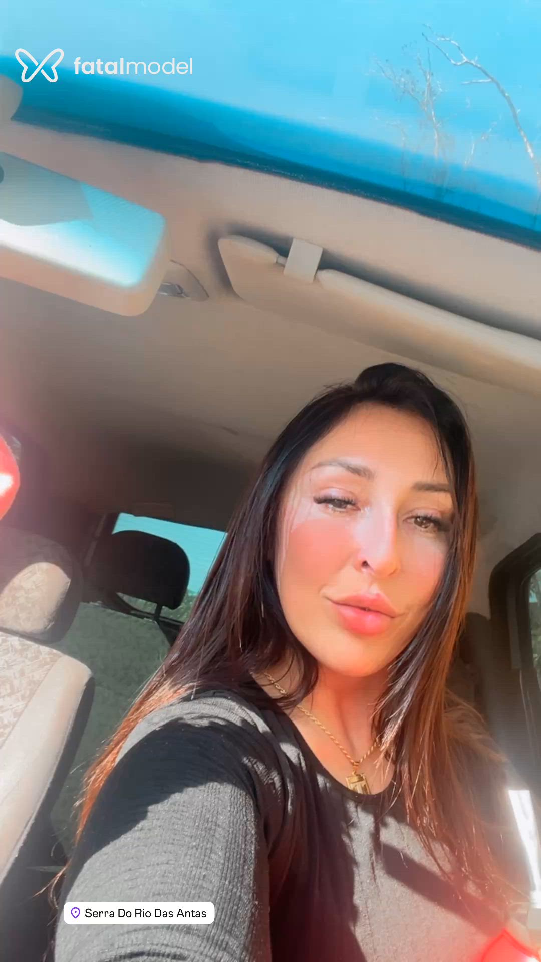 Acompanhante mulher com cabelo castanho de olhos castanhos - Eduarda ribeiro Acompanhante mulher com cabelo castanho de olhos castanhos - Eduarda ribeiro