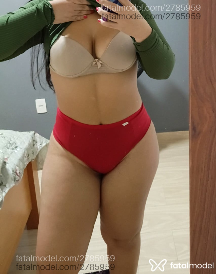 Acompanhante mulher morena (o) de olhos pretos em Virtual - Book Rosa