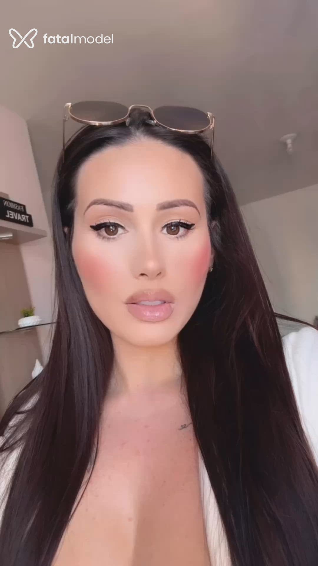 Acompanhante mulher com cabelo castanho de olhos castanhos em Caxias do Sul - Bruna Moretti