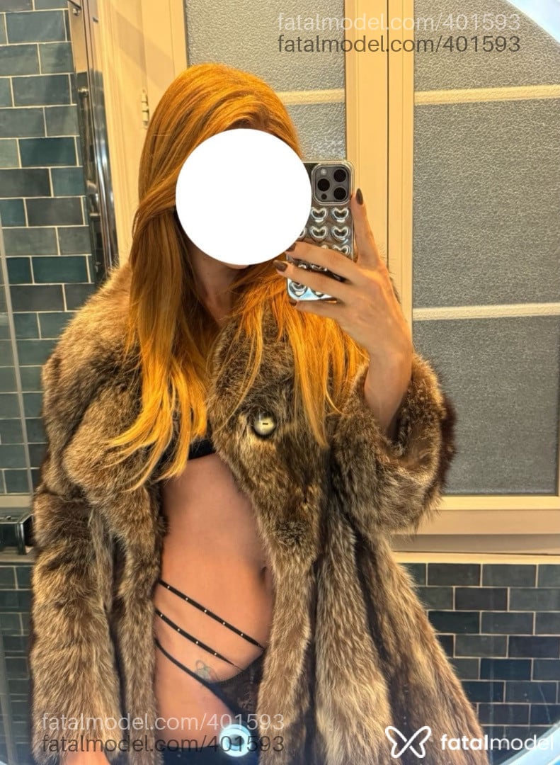 Acompanhante mulher trans loira (o) de olhos verdes - VIVIANE Acompanhante mulher trans loira (o) de olhos verdes - VIVIANE