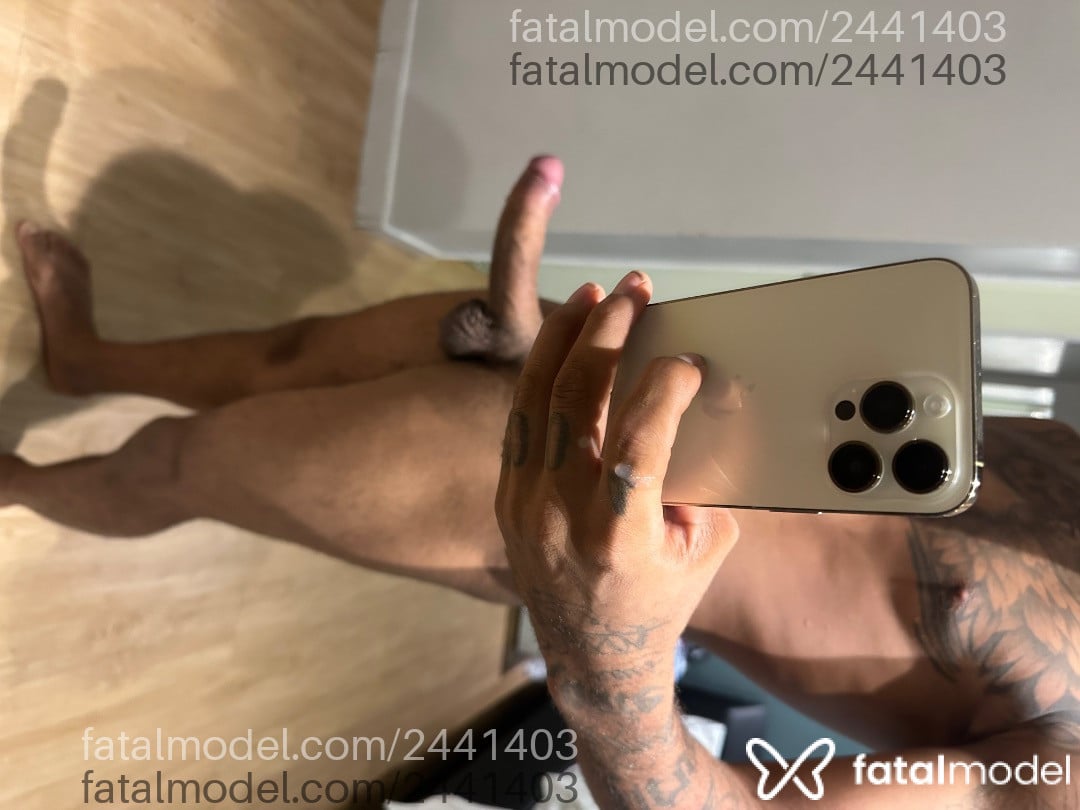 Acompanhante homem com cabelo castanho de olhos pretos - Ggarcanjo Acompanhante homem com cabelo castanho de olhos pretos - Ggarcanjo