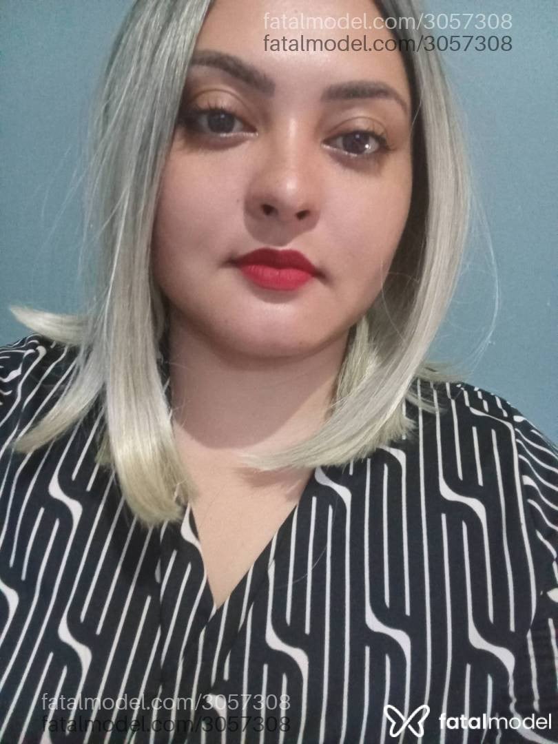 Acompanhante mulher morena (o) de olhos mel em Virtual - Cristal