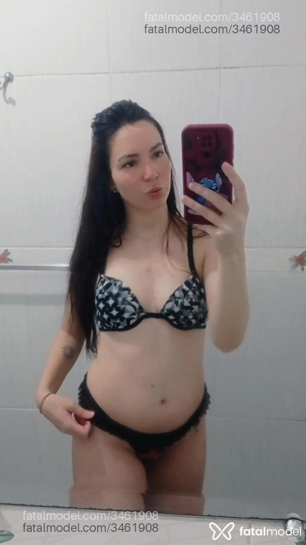 Acompanhante mulher morena (o) de olhos castanhos - Andressinha Acompanhante mulher morena (o) de olhos castanhos - Andressinha