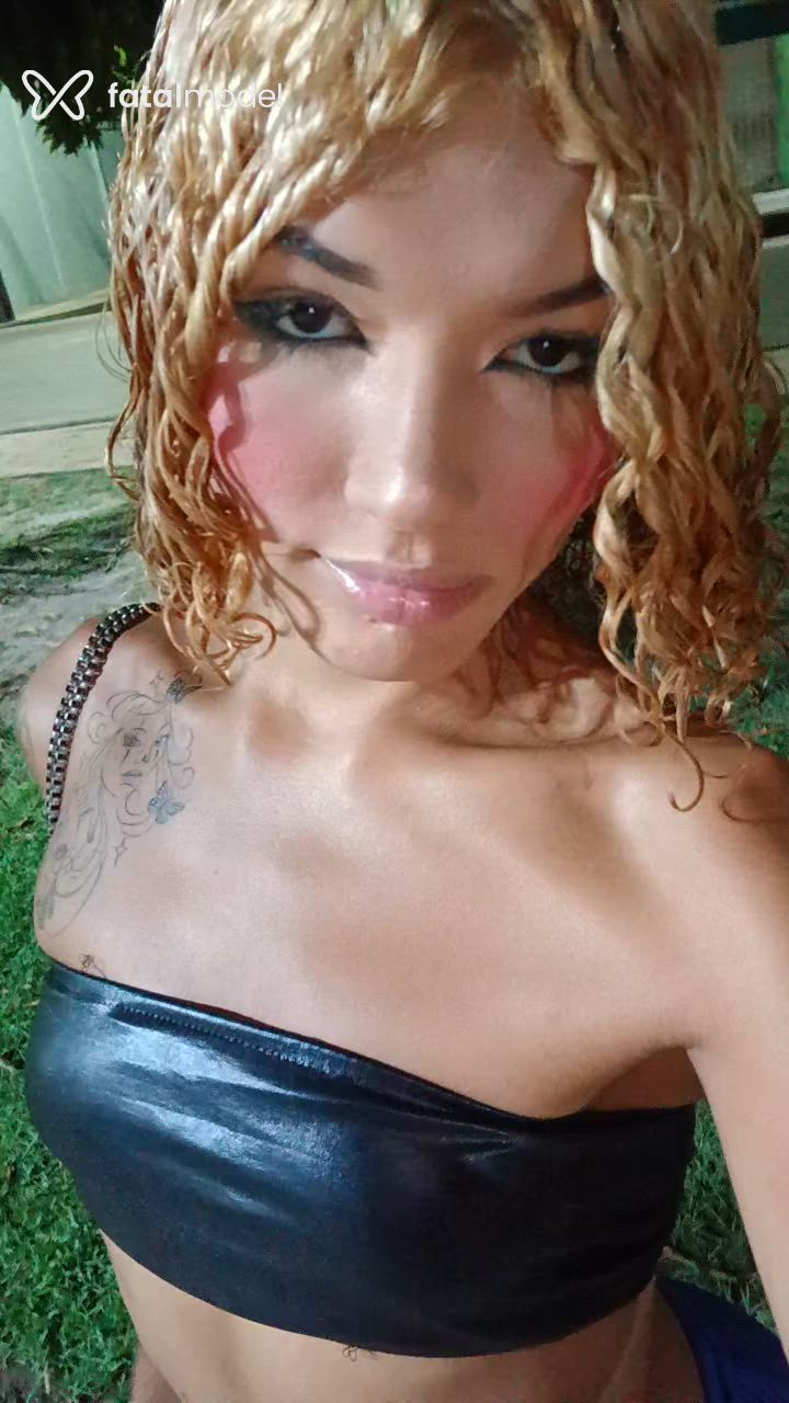 Acompanhante mulher trans loira (o) de olhos pretos - Alicegatinha Acompanhante mulher trans loira (o) de olhos pretos - Alicegatinha