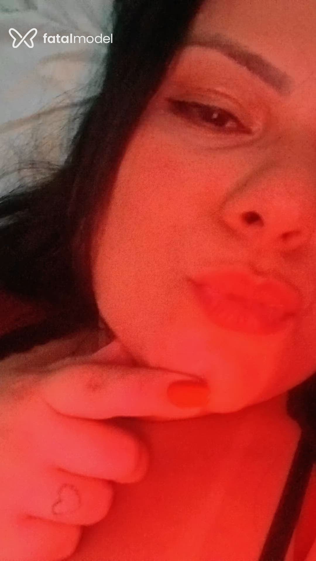 Acompanhante mulher com cabelo castanho de olhos castanhos - Fernanda Gouveia Acompanhante mulher com cabelo castanho de olhos castanhos - Fernanda Gouveia