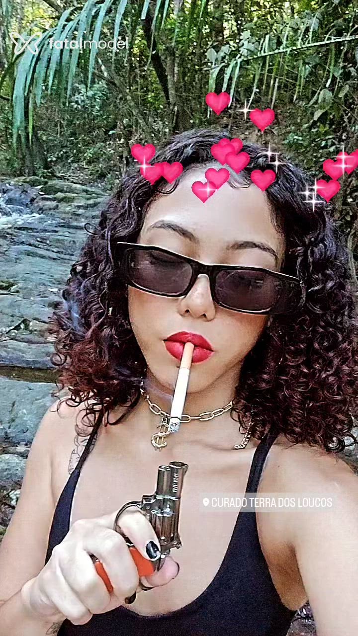 Acompanhante mulher com cabelo castanho de olhos castanhos - Ruby Luxury Acompanhante mulher com cabelo castanho de olhos castanhos - Ruby Luxury