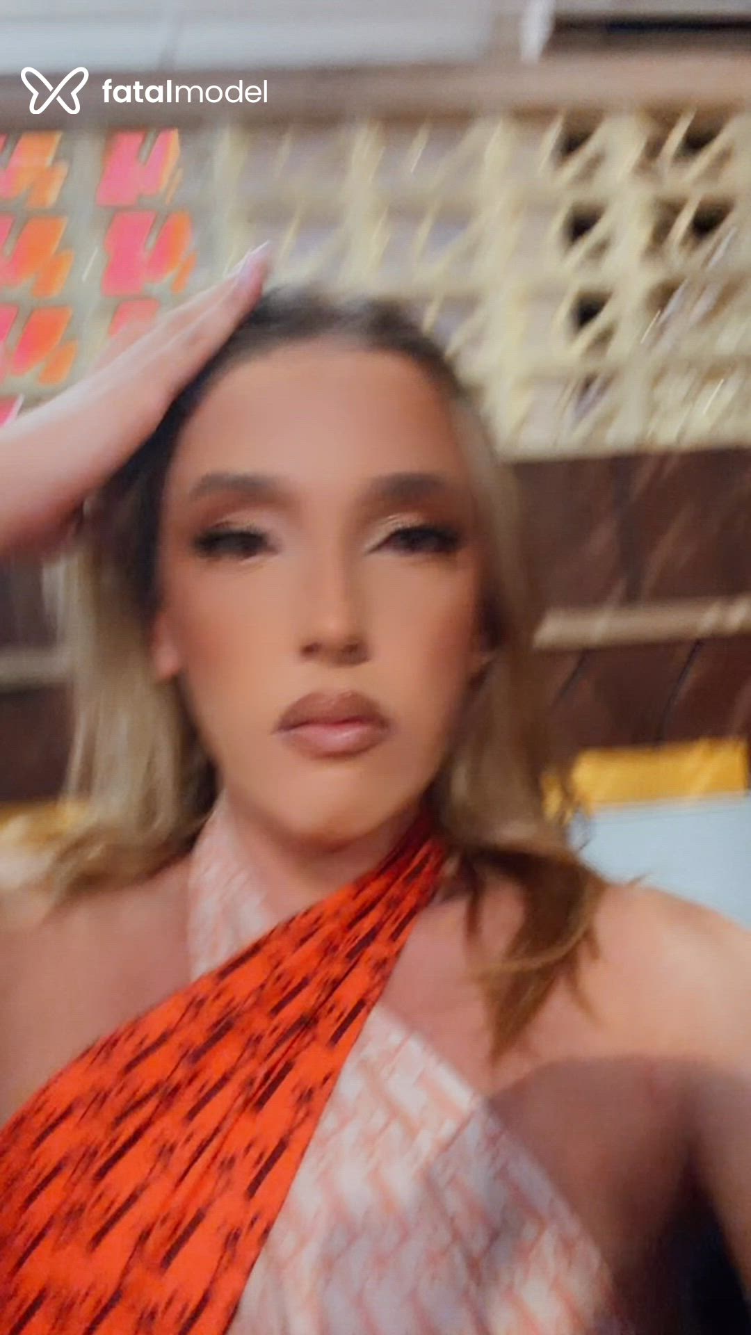 Acompanhante mulher trans loira (o) de olhos castanhos - Lara Ferreira Acompanhante mulher trans loira (o) de olhos castanhos - Lara Ferreira