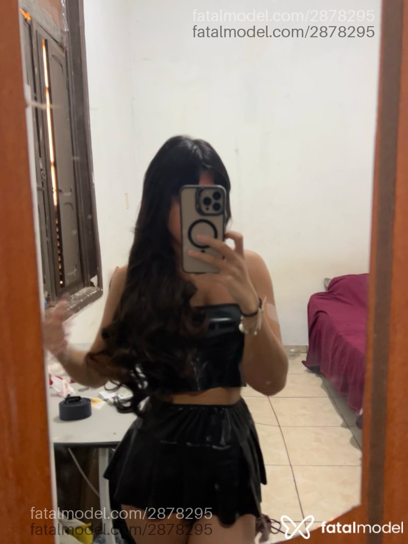 Acompanhante mulher trans loira (o) de olhos mel - Mavis