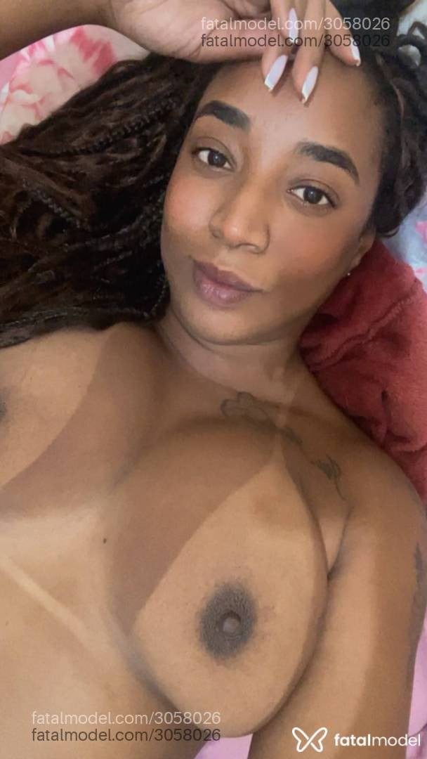 Acompanhante mulher morena (o) de olhos castanhos - Rafni Santos