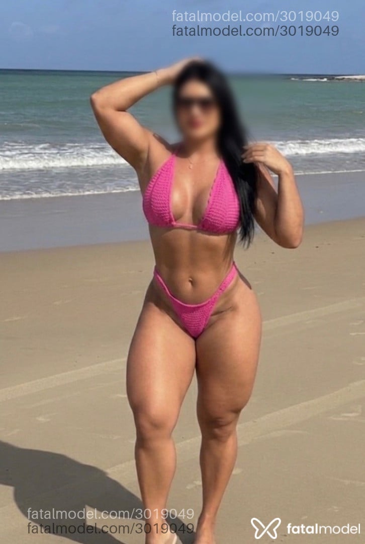 Acompanhante mulher morena (o) de olhos pretos - Gaby Ferraz Acompanhante mulher morena (o) de olhos pretos - Gaby Ferraz