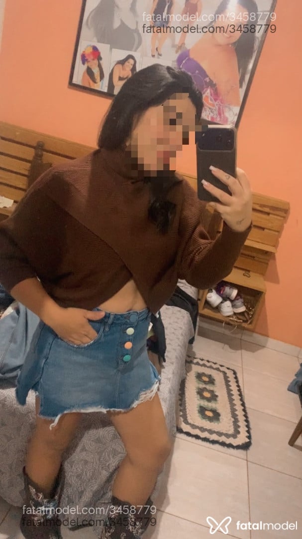 Acompanhante mulher morena (o) de olhos pretos - Thata Acompanhante mulher morena (o) de olhos pretos - Thata