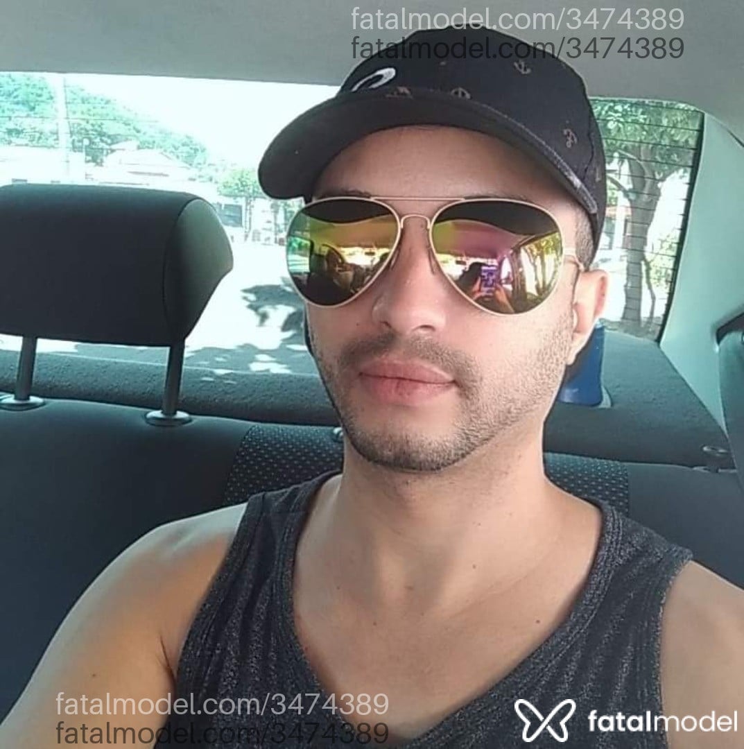 Acompanhante homem morena (o) de olhos verdes - Naelzinho Acompanhante homem morena (o) de olhos verdes - Naelzinho