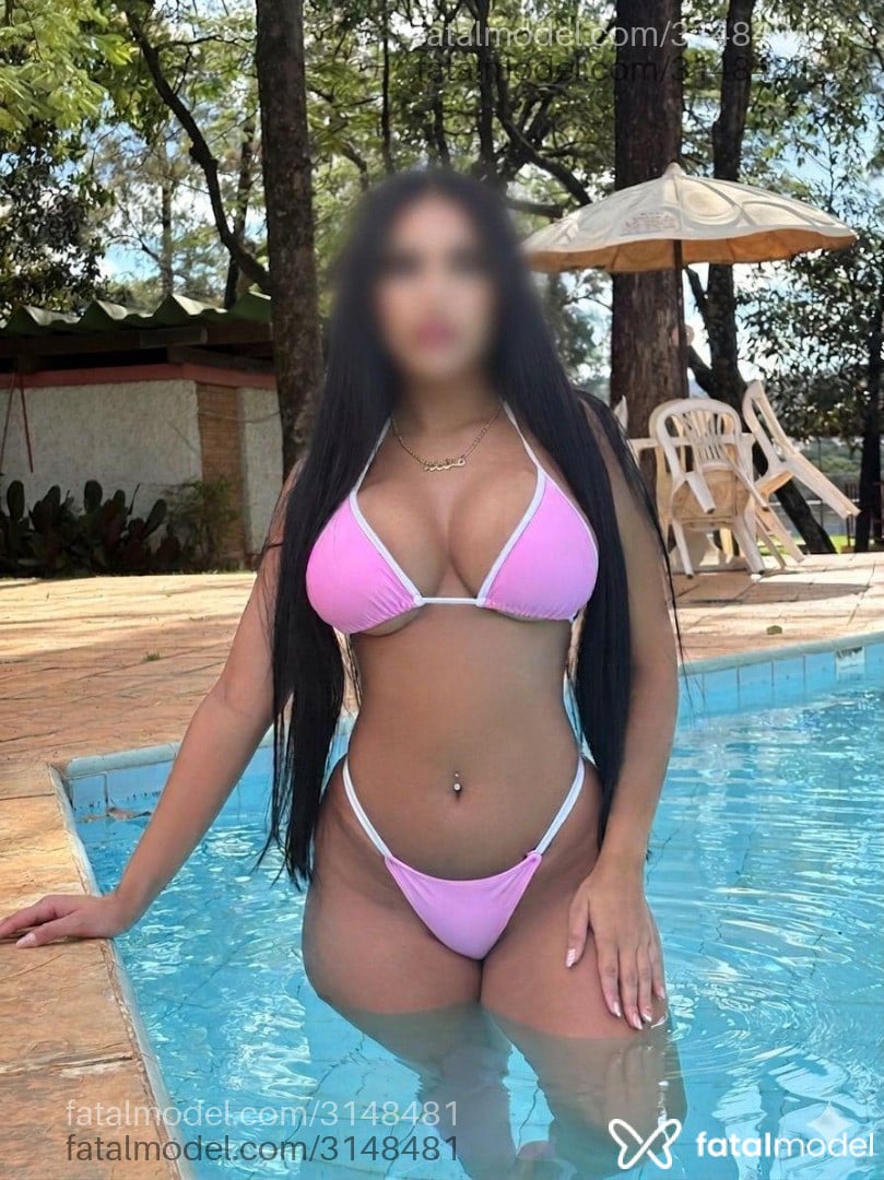 Acompanhante mulher morena (o) de olhos pretos - Agatha Luiza Acompanhante mulher morena (o) de olhos pretos - Agatha Luiza
