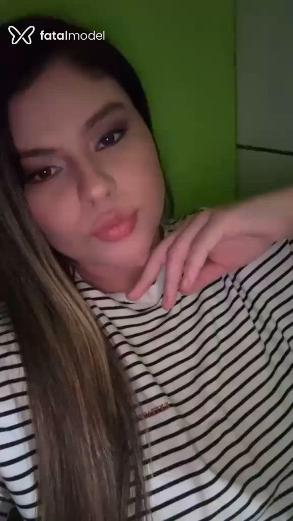 Acompanhante mulher com cabelo castanho de olhos mel - Yngrid Santos Acompanhante mulher com cabelo castanho de olhos mel - Yngrid Santos
