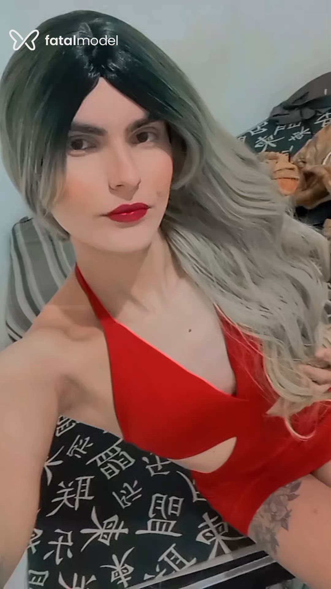 Acompanhante mulher trans loira (o) de olhos verdes - Lara Croftt Acompanhante mulher trans loira (o) de olhos verdes - Lara Croftt