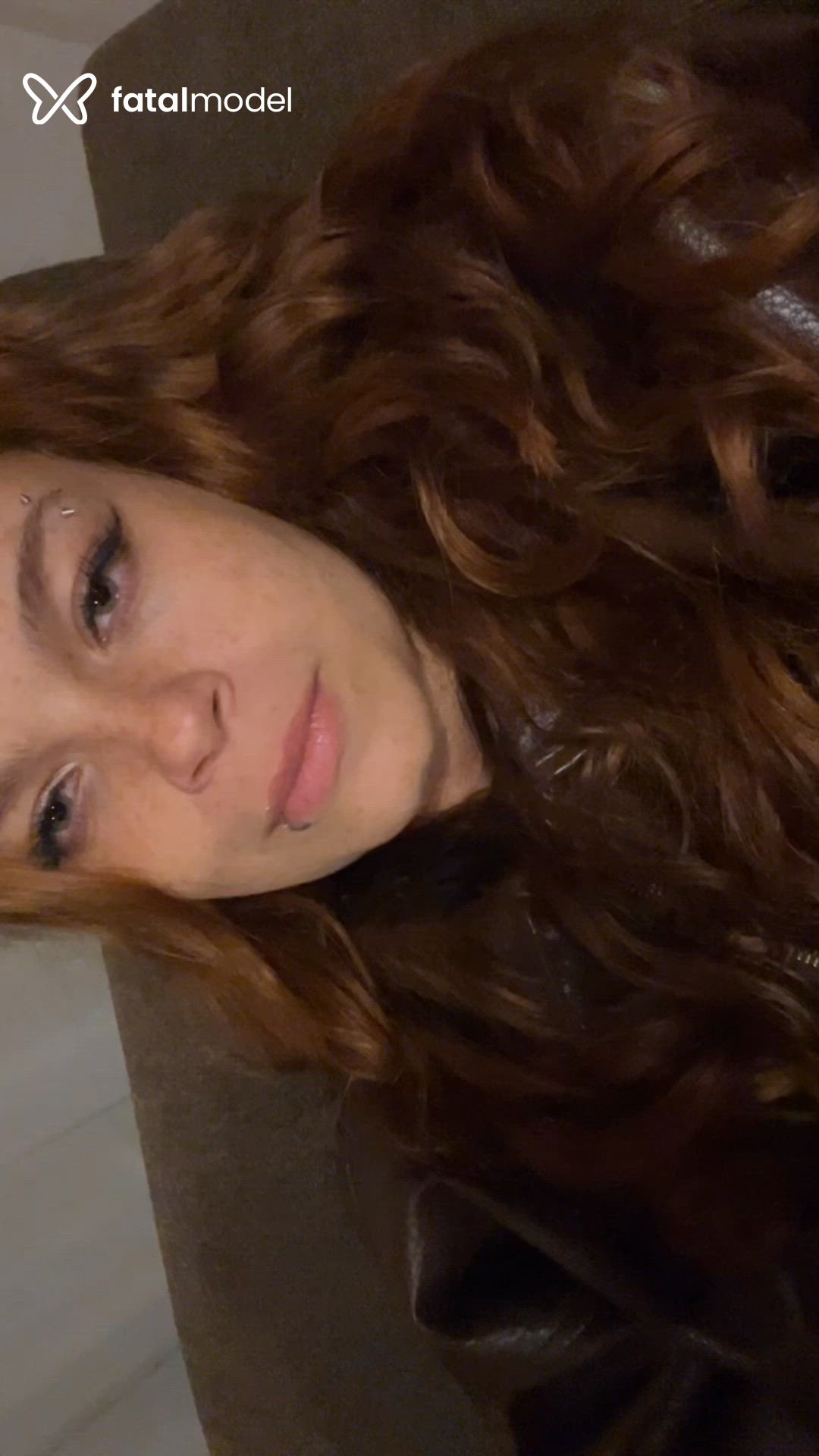 Acompanhante mulher ruiva (o) de olhos verdes - Kali Jasmine