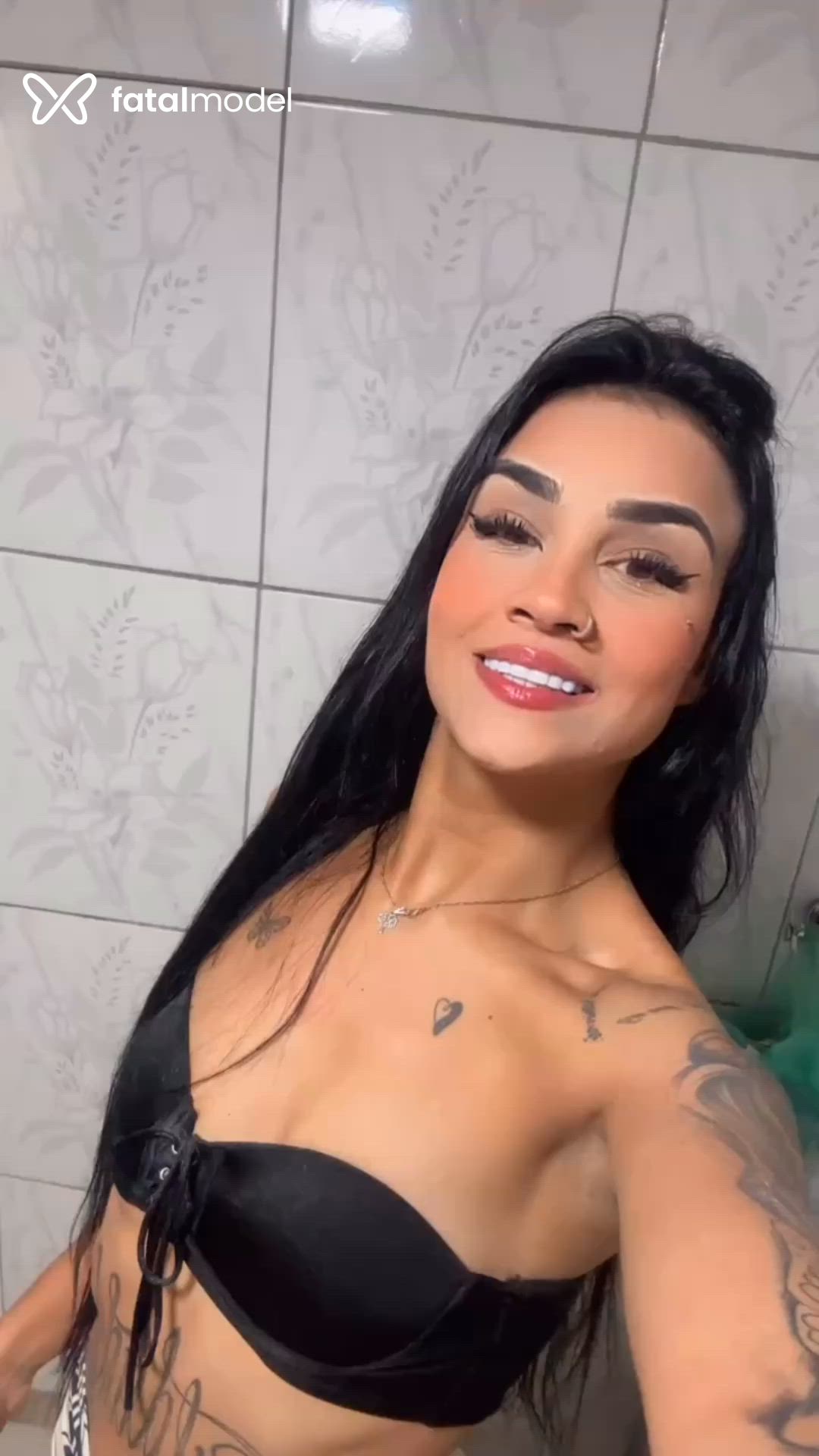 Acompanhante mulher morena (o) de olhos castanhos - Bruna scadarelli Acompanhante mulher morena (o) de olhos castanhos - Bruna scadarelli
